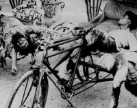 গণহত্যা একাত্তর: ১ মিনিট আলো নিভিয়ে স্মরণ