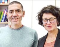 করোনার অভিশাপ থেকে মুক্তি দিতে ভ্যাকসিন আবিষ্কারক মুসলিম দম্পতি