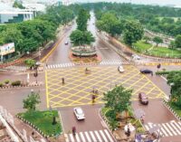 লকডাউনের দ্বিতীয় দিন গ্রেপ্তার ৩২০